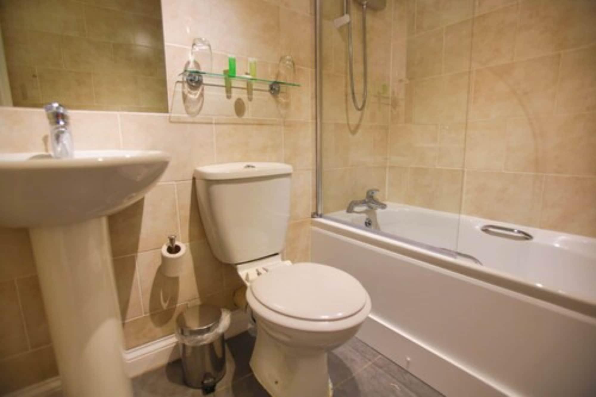 Oaklands Hotel