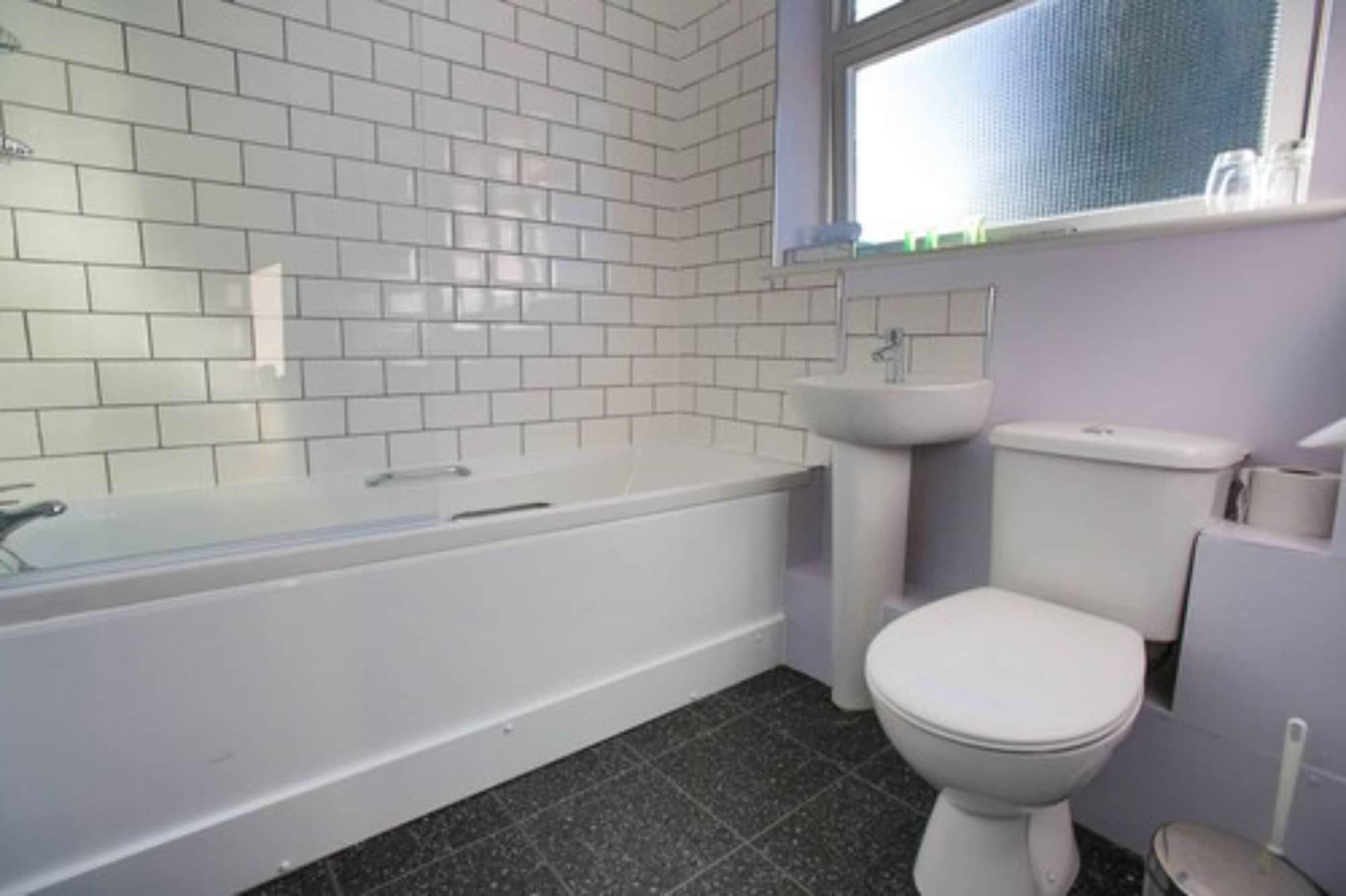 Western Oaklands Hotel 3*