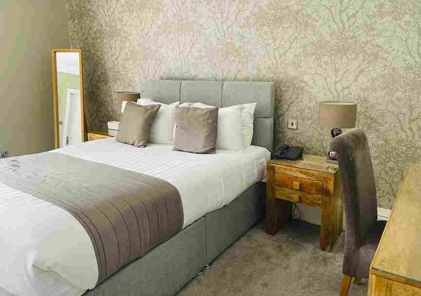 Oaklands Hotel