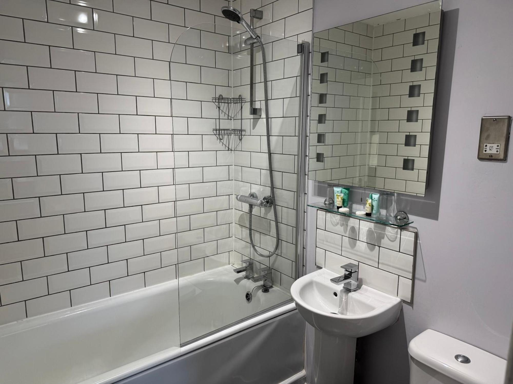 Hotel Oaklands 3*