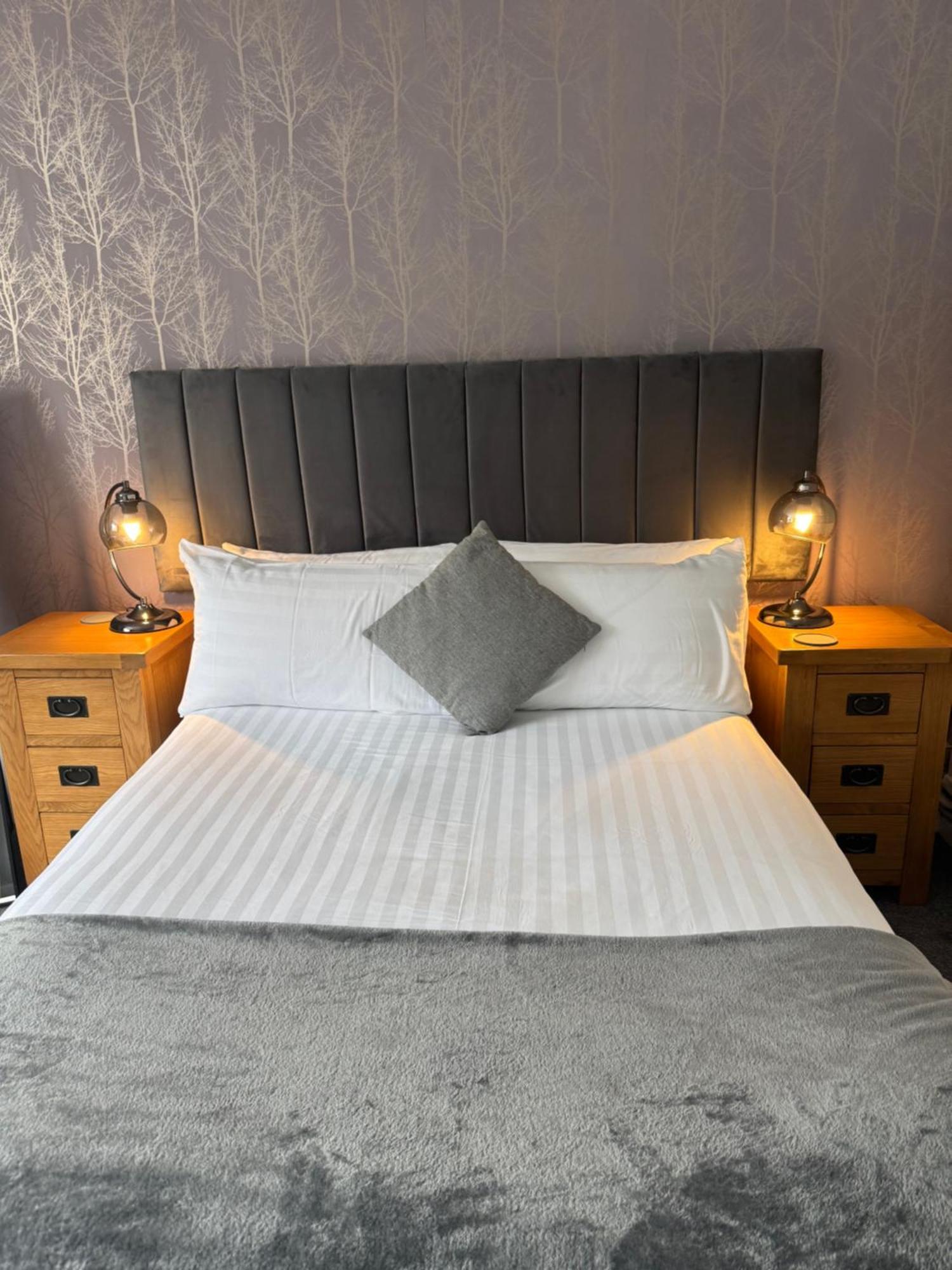 Oaklands Hotel
