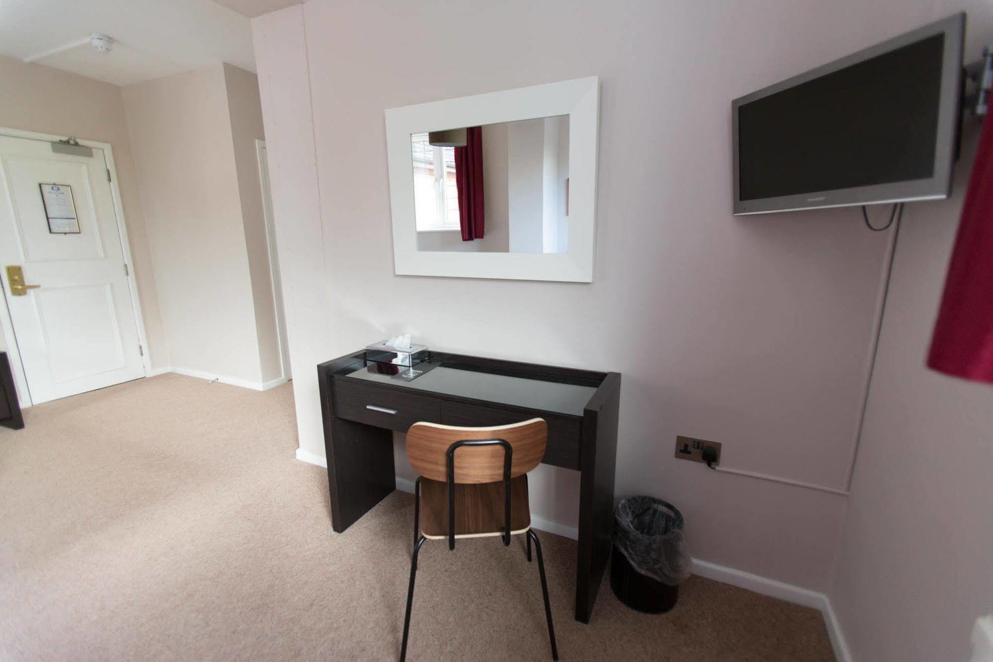 Hotel Oaklands 3*